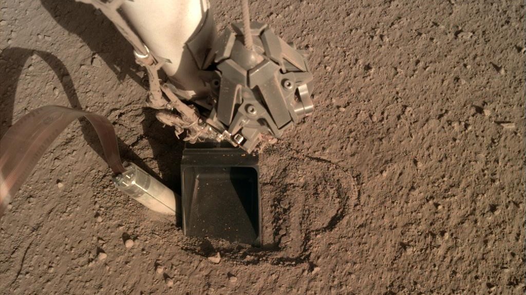 NASA's Mars Lander 'Mole' Is Digging Again as Marsquake Mystery Baffles Scientists