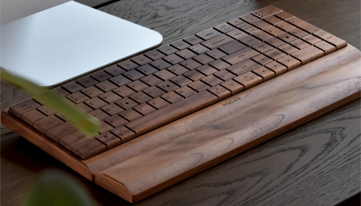  Making like a tree is expensive with this all-wood wireless keyboard from Japan 