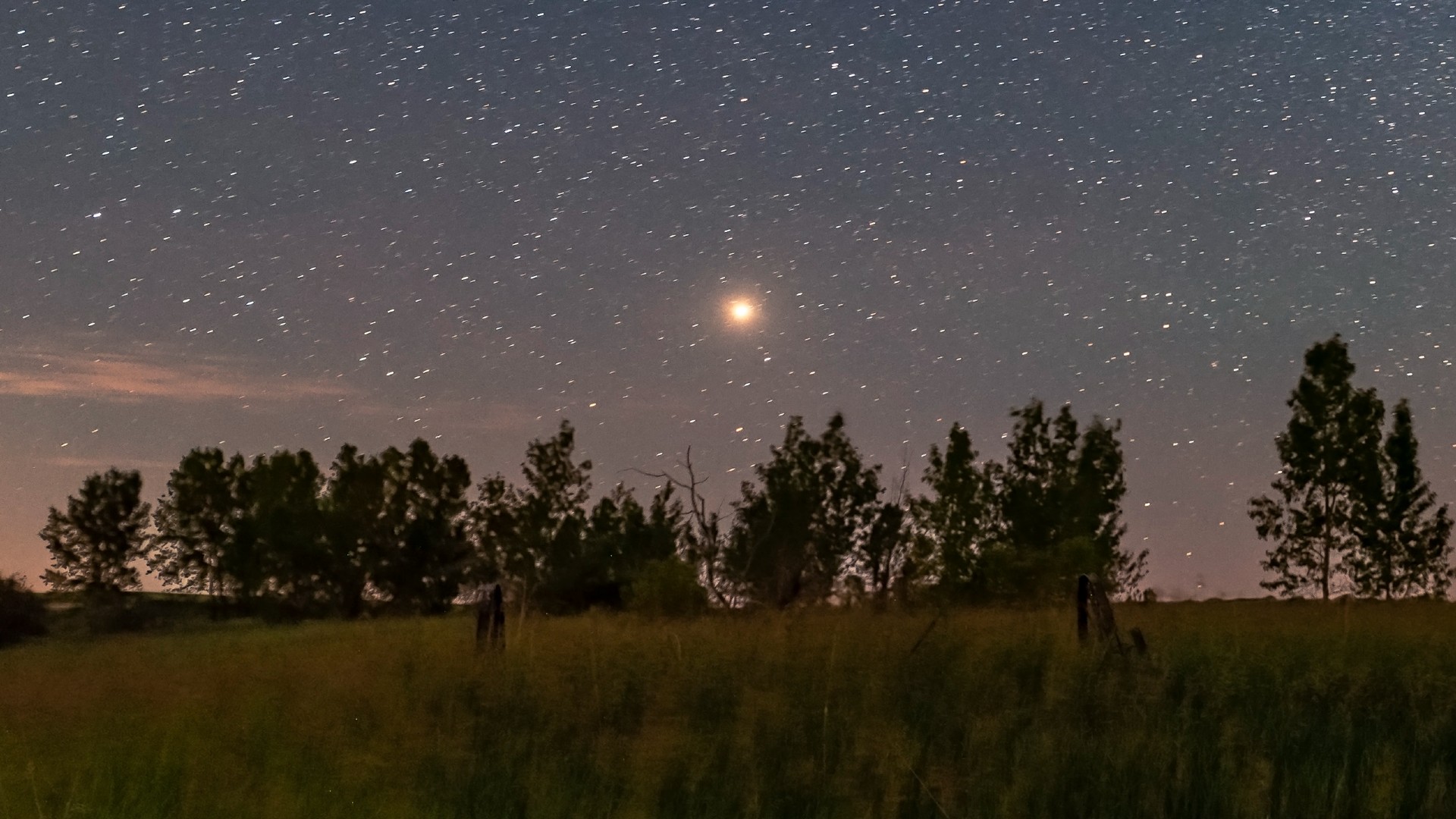 See Mars at opposition join the full moon in the sky tonight (Dec. 7)