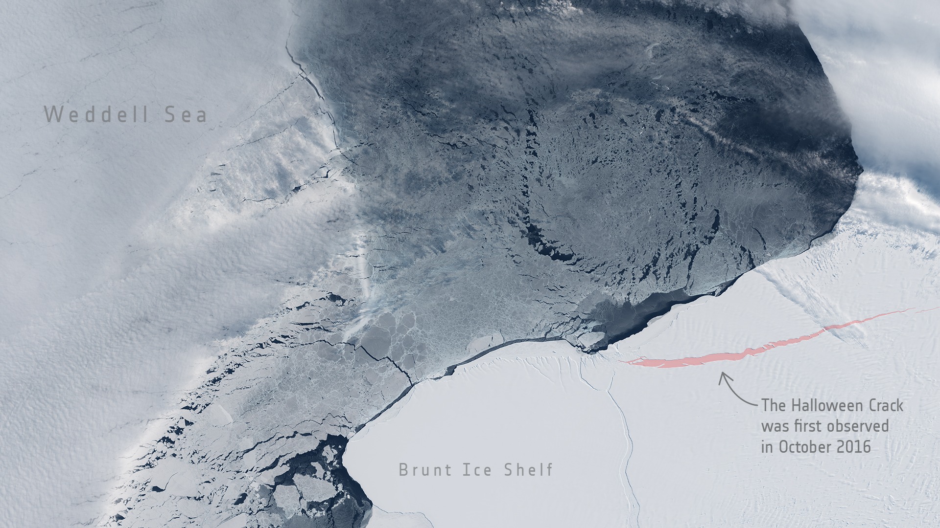Satellite peers at a creepy iceberg's 'Halloween crack' (photo)