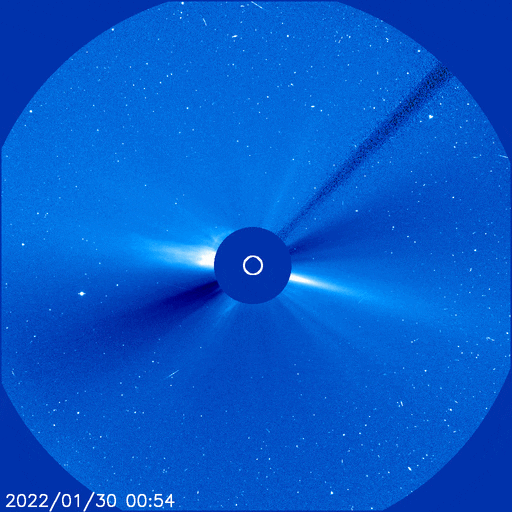 Powerful solar flare from recent sun eruption should reach Earth Wednesday thumbnail