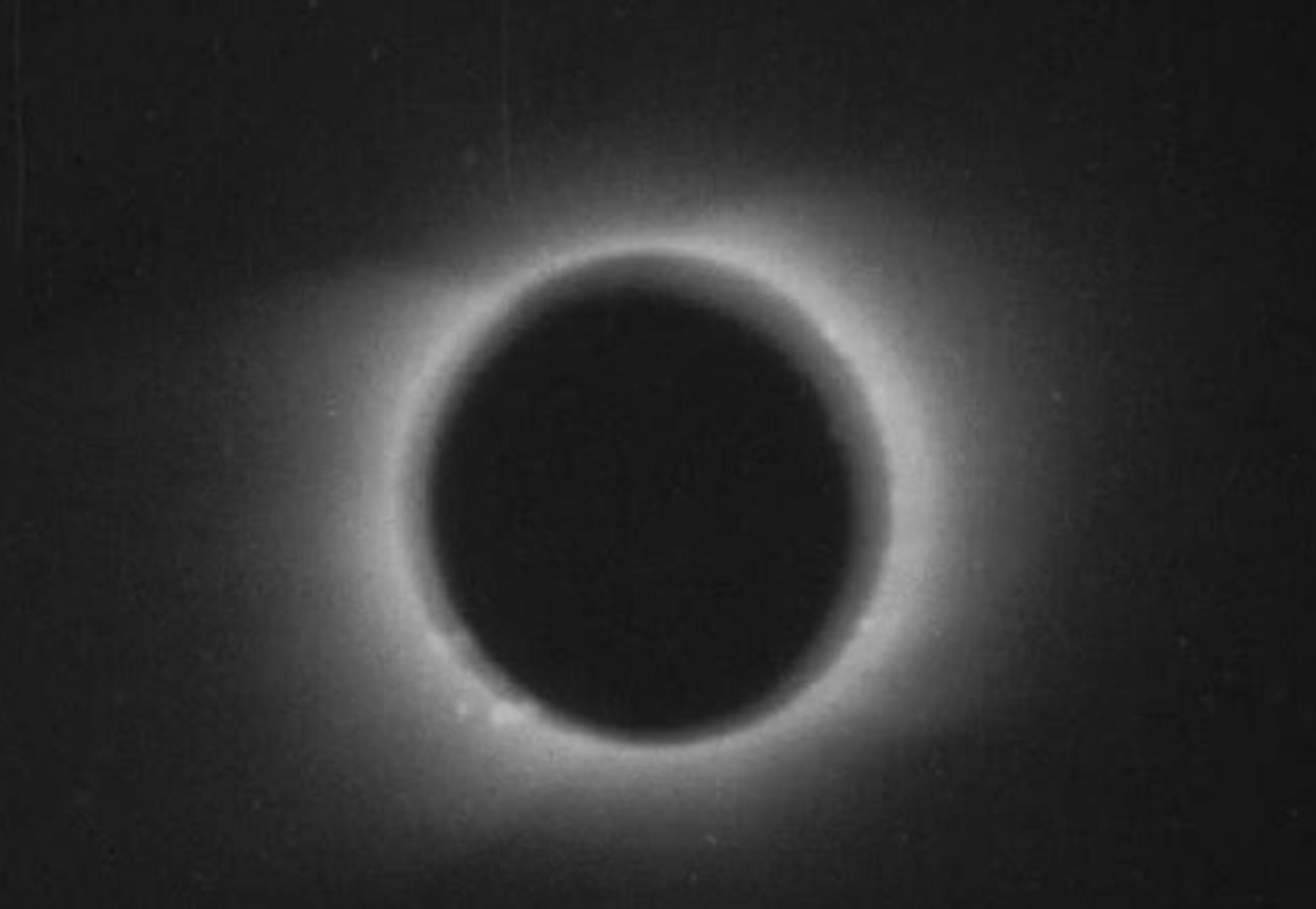 This Video of a 1900 Total Solar Eclipse Is the Oldest One Ever (and Made by a Magician!)