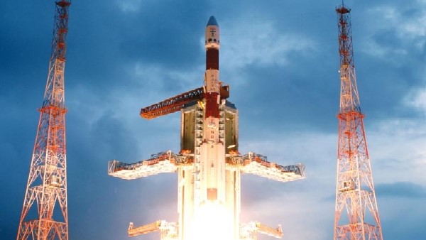 On This Day In Space: Oct. 21, 2008: India launches its 1st moon mission