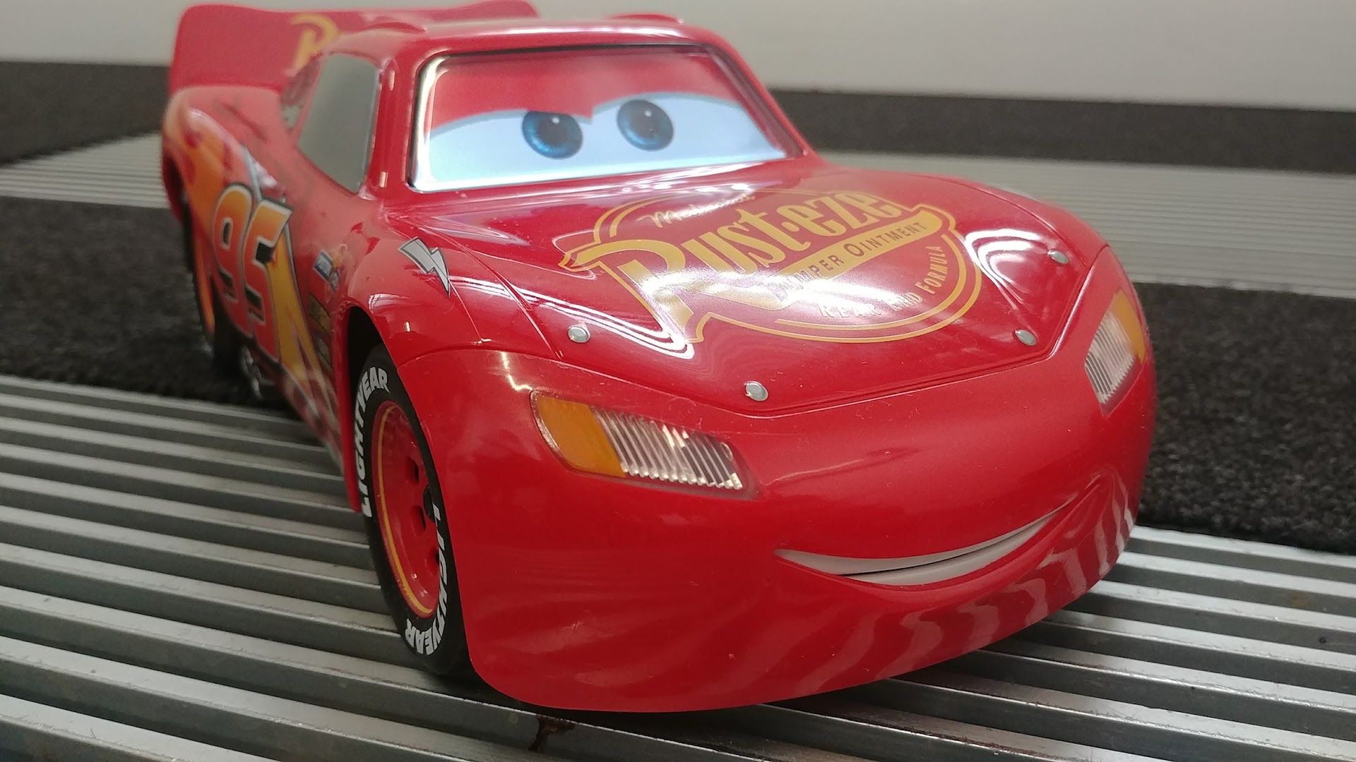 lightning mcqueen bluetooth car