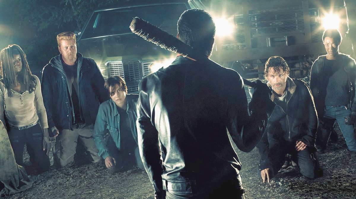 Who made it to The Walking Dead season 7? Let's look at the stats in this handy infographic