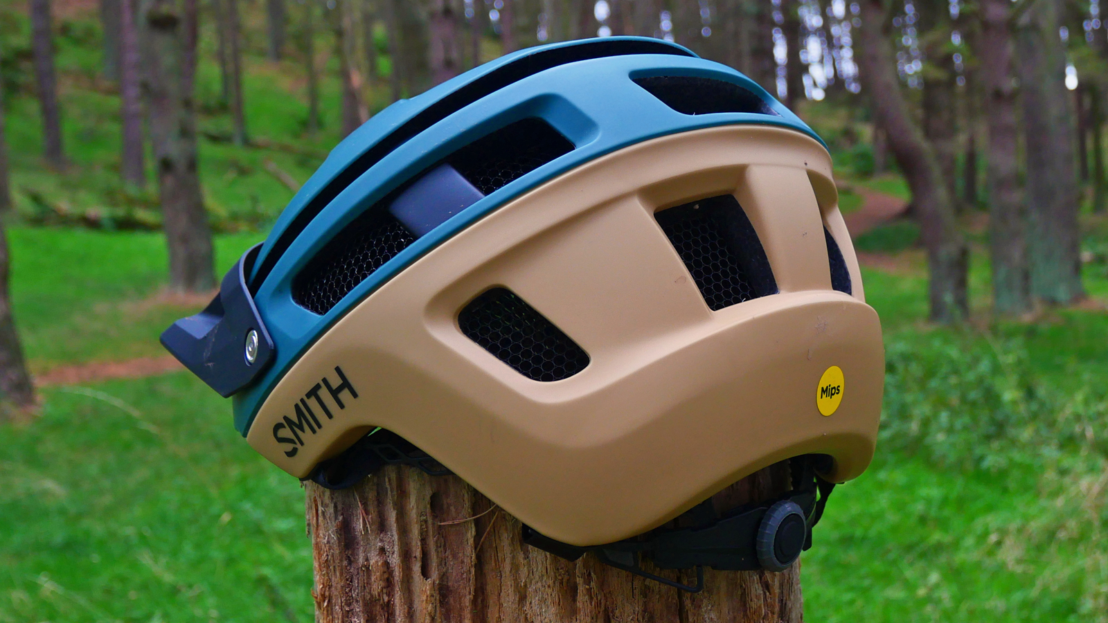 Smith Forefront Helmet Review Feature Packed Koroyd Trail Lid