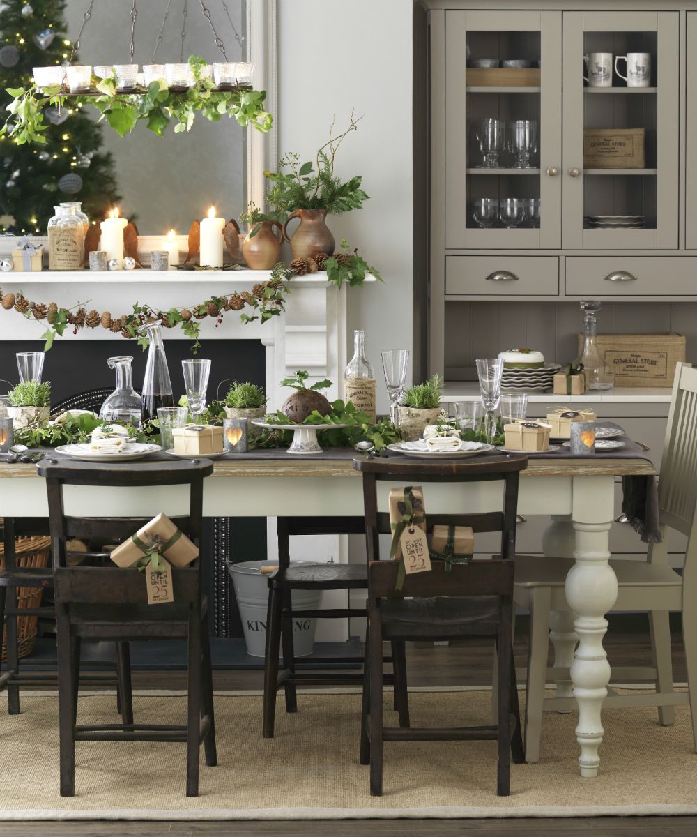 Traditional Christmas Decorating Ideas For A Timeless Festive Scheme