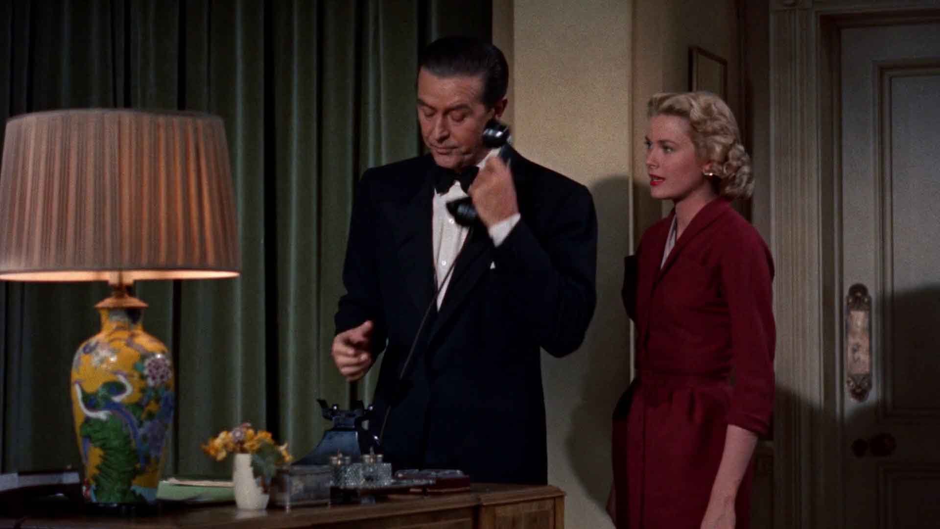 A still from the movie Dial M For Murder