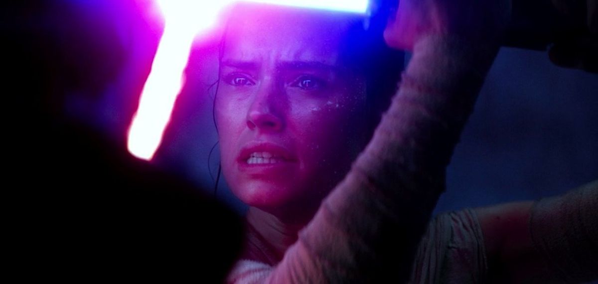 Star Wars Has Finally Explained How Rey Beat Kylo Ren In The Force