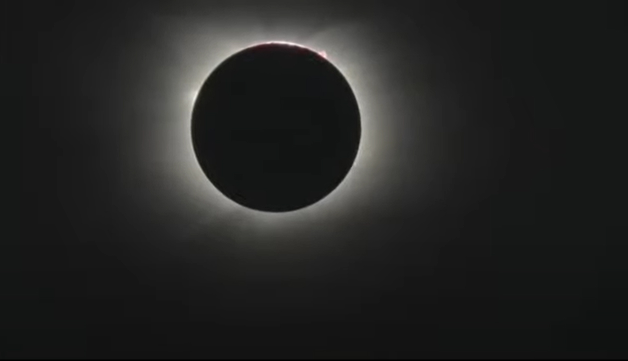The only total solar eclipse of 2021 creates dazzling sight over Antarctica thumbnail