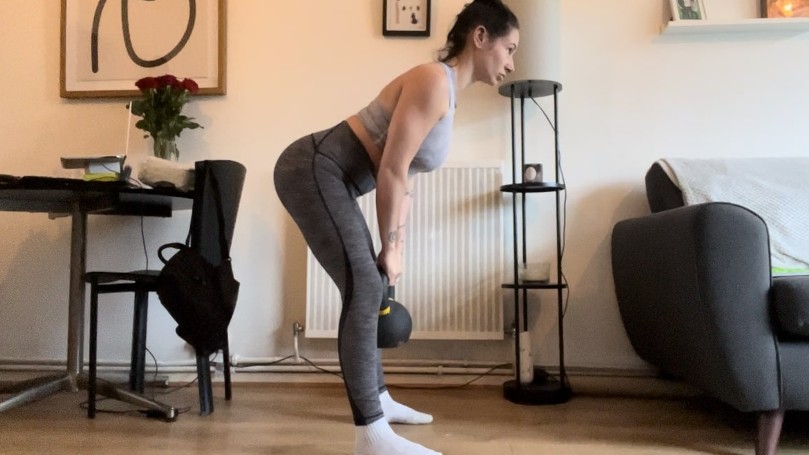 I Tried This 7 Move Kettlebell Leg Workout To Build Bigger Legs And