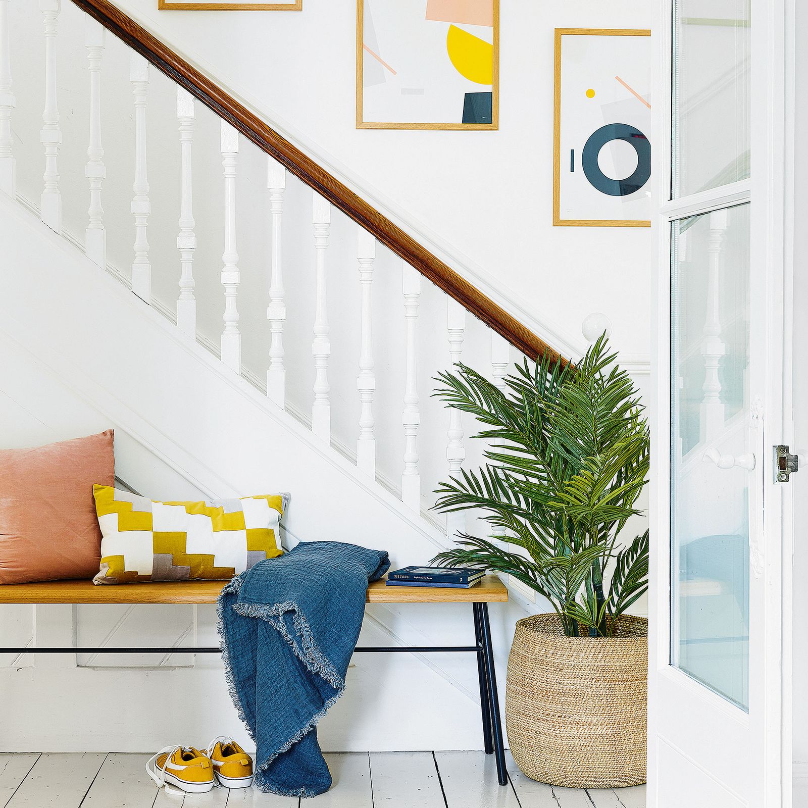 How To Paint A Stairwell With And Without A Ladder Ideal Home