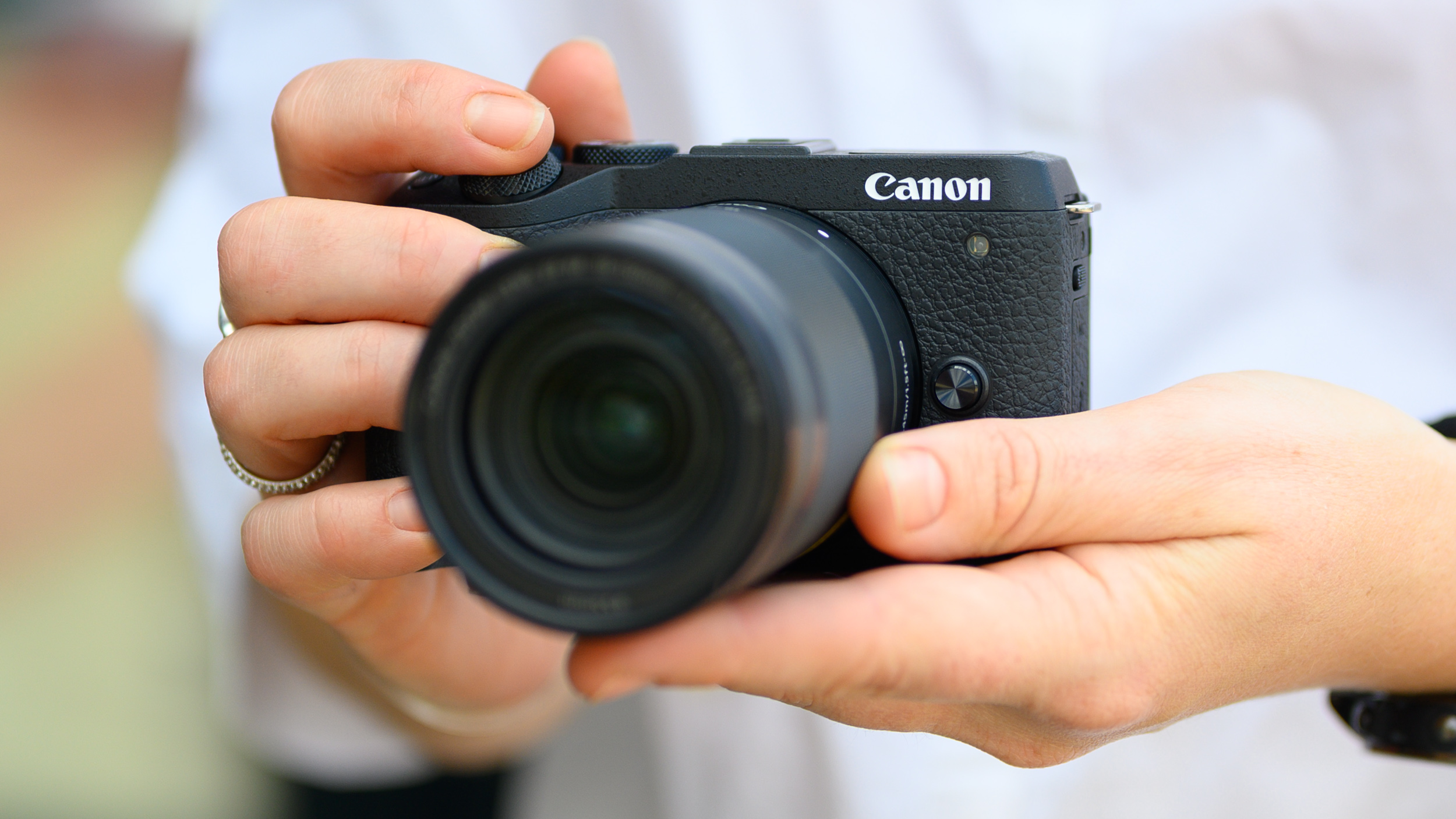 По слухам, сверхширокоугольный объектив RF-S — это то, в чем остро нуждаются камеры Canon APS-C