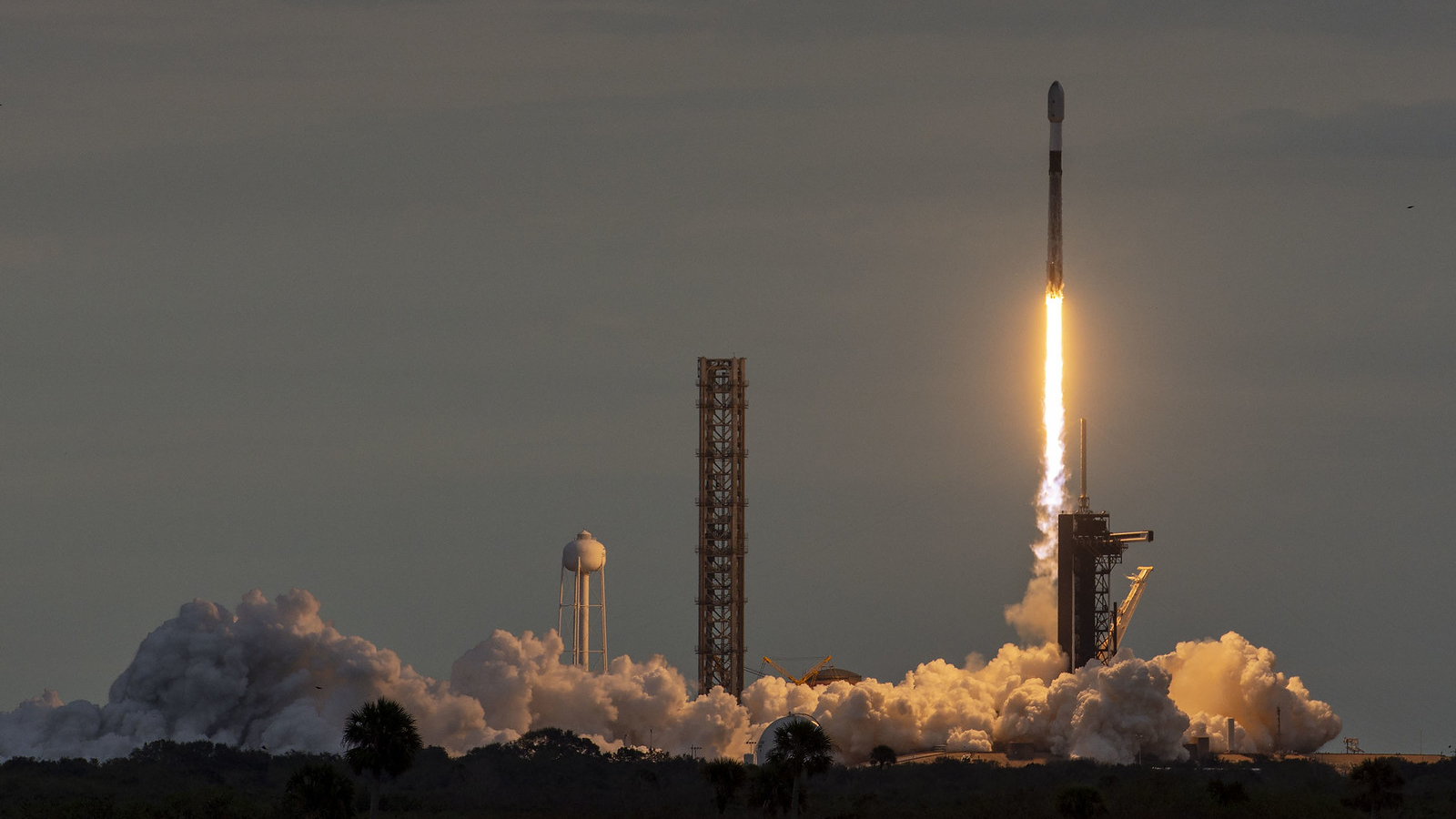 Watch SpaceX launch 51 Starlink internet satellites on Tuesday