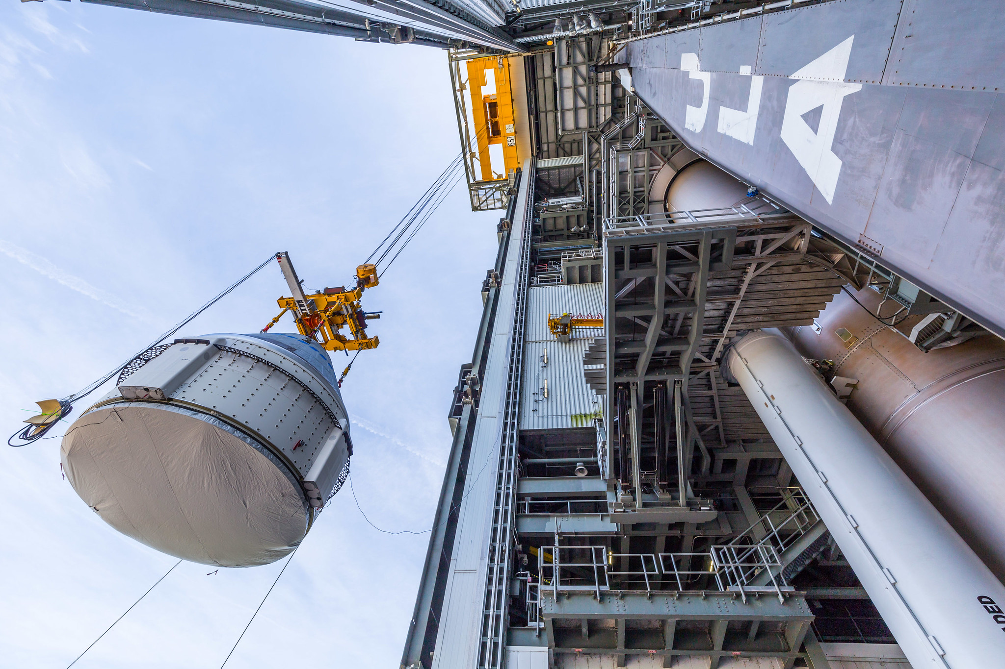 Boeing S Starliner Capsule Stacked Atop Atlas V Rocket Ahead Of Crucial