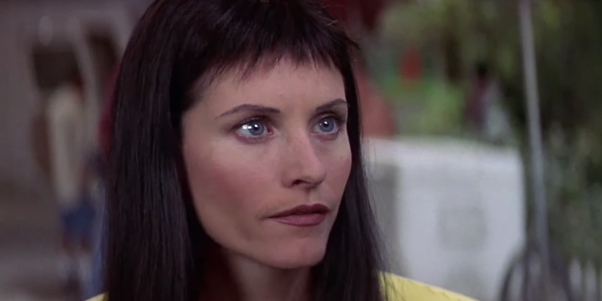 Screams Courteney Cox Won Halloween By Making Fun Of Her Awful Scream Bangs Cinemablend