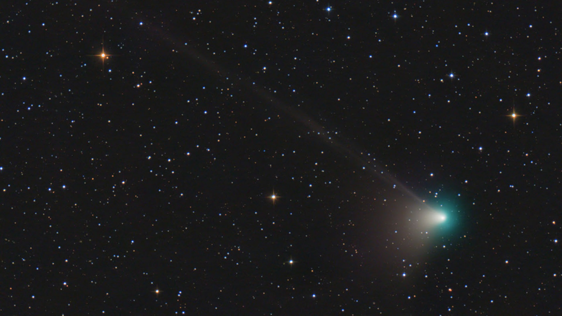 See a naked-eye comet at its closest to the sun on Thursday (Jan. 12) thumbnail
