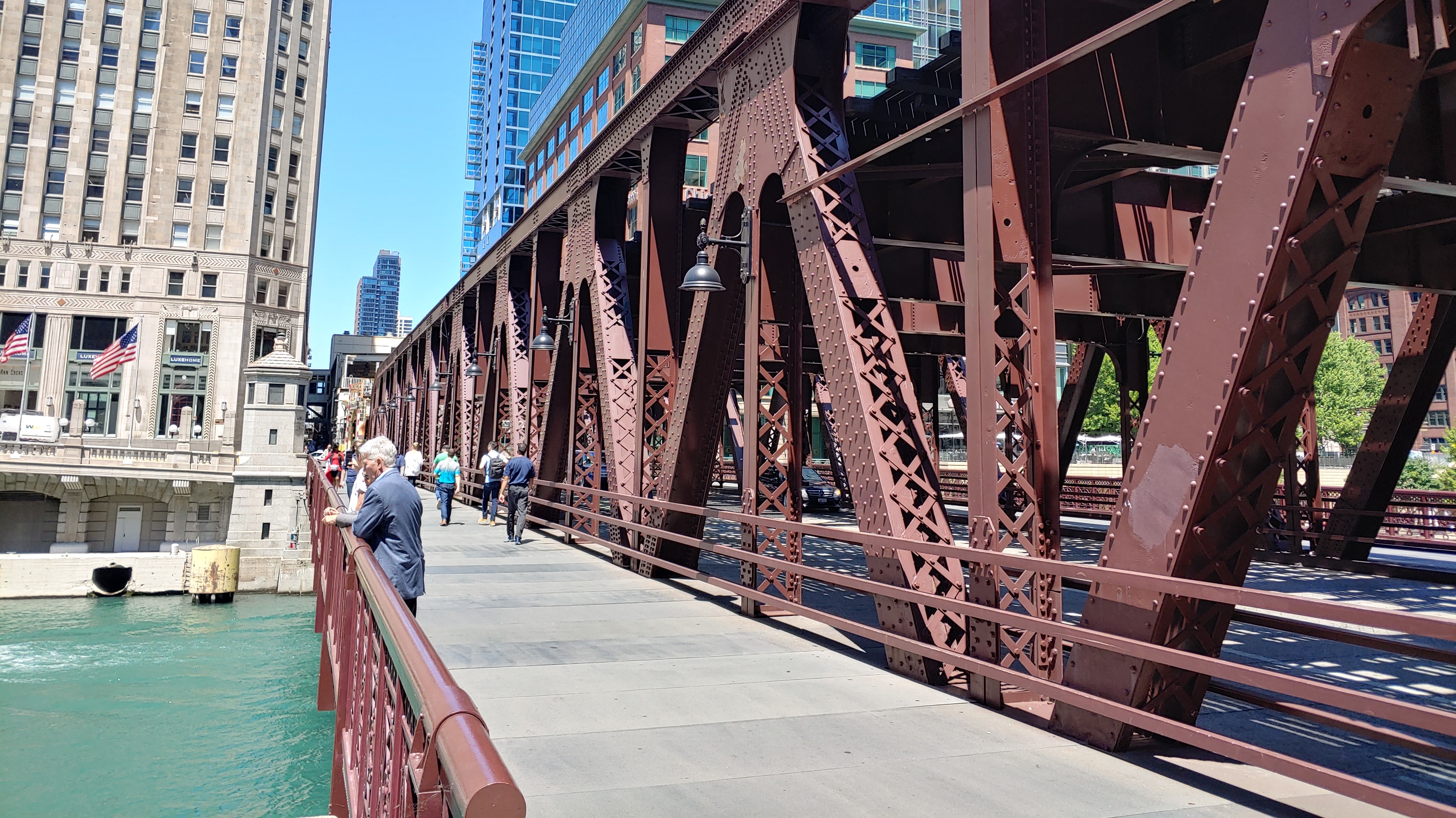 Chicago bridge on Wells