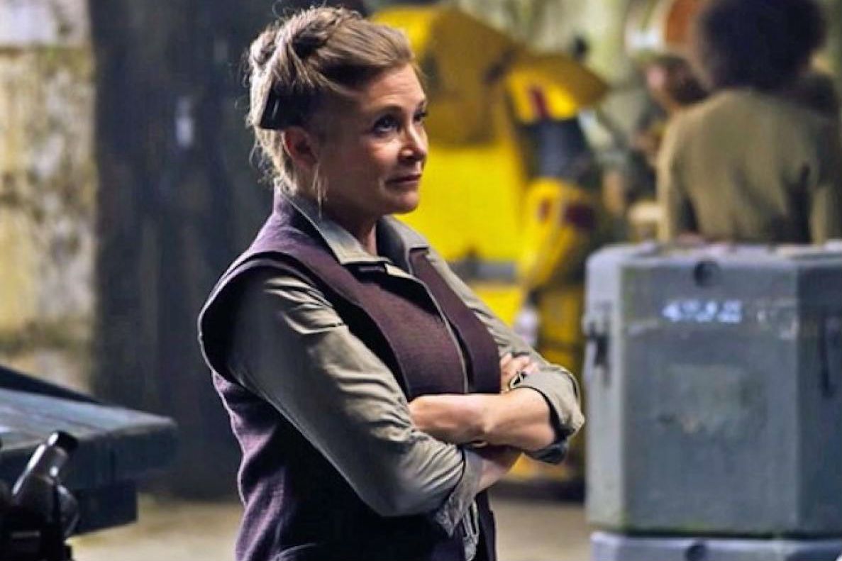 Carrie Fisher reportedly has heart attack on LA flight. Currently in critical condition