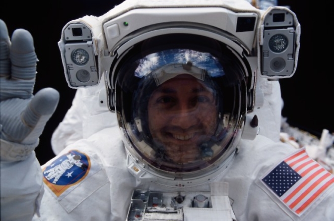 It's Time to go Back to the Moon, According to This Astronaut