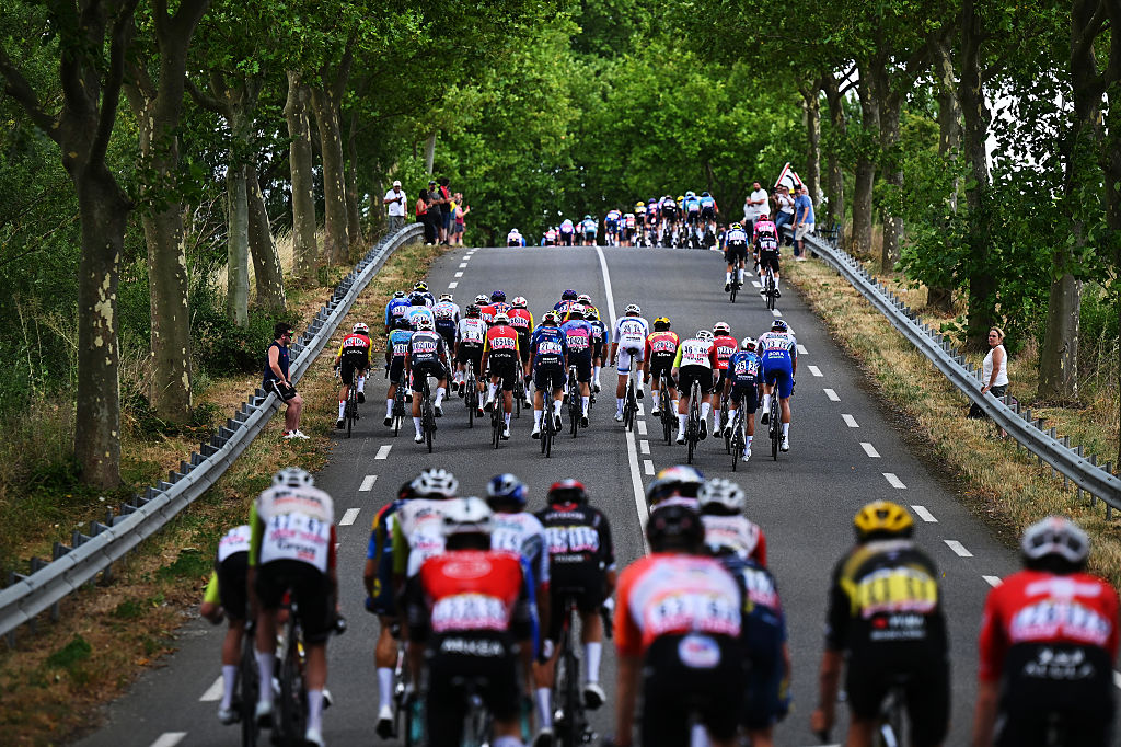 Tour de France stage 15 LIVE - Tim Wellens goes solo in final 40km