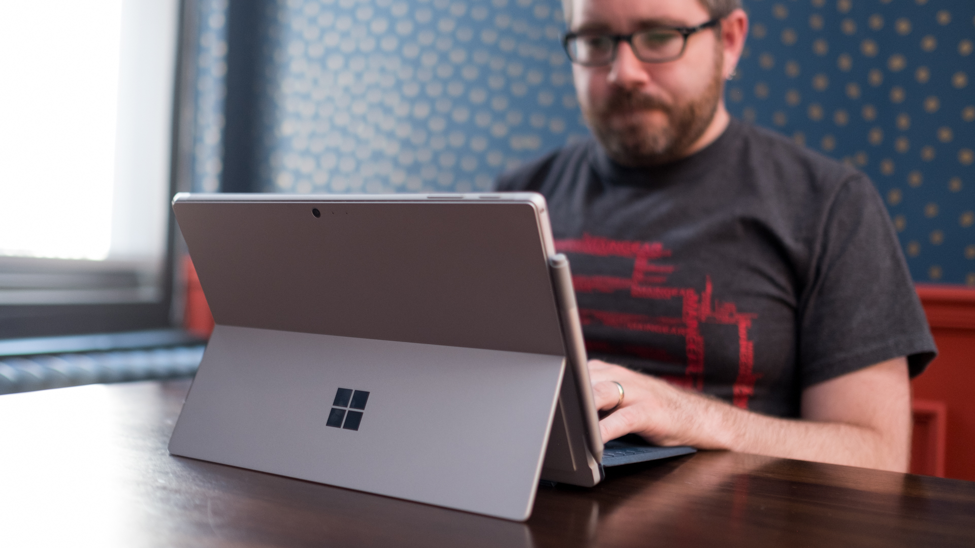 review of surface pro 8