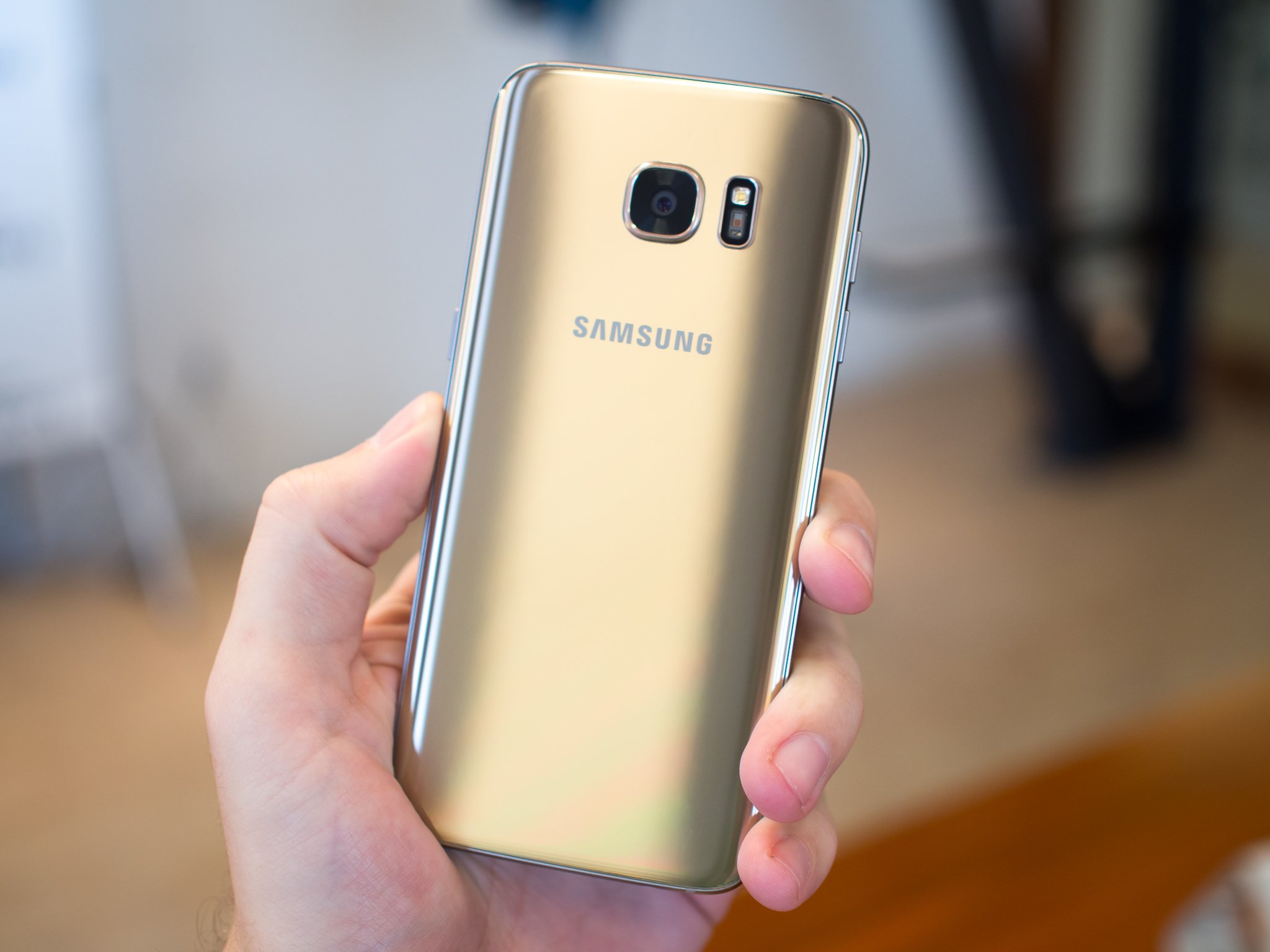 Samsung Galaxy s7 Edge Голд