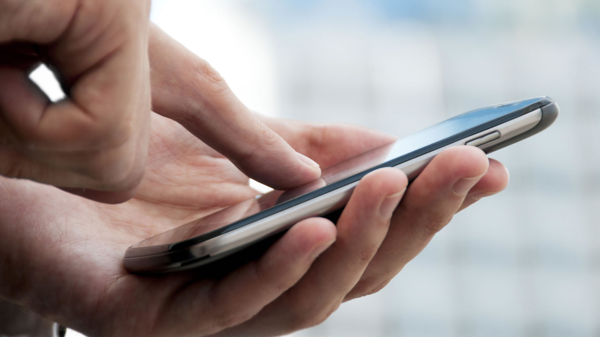 Aplikasi Android palsu mengubah ponsel korban menjadi relai SMS