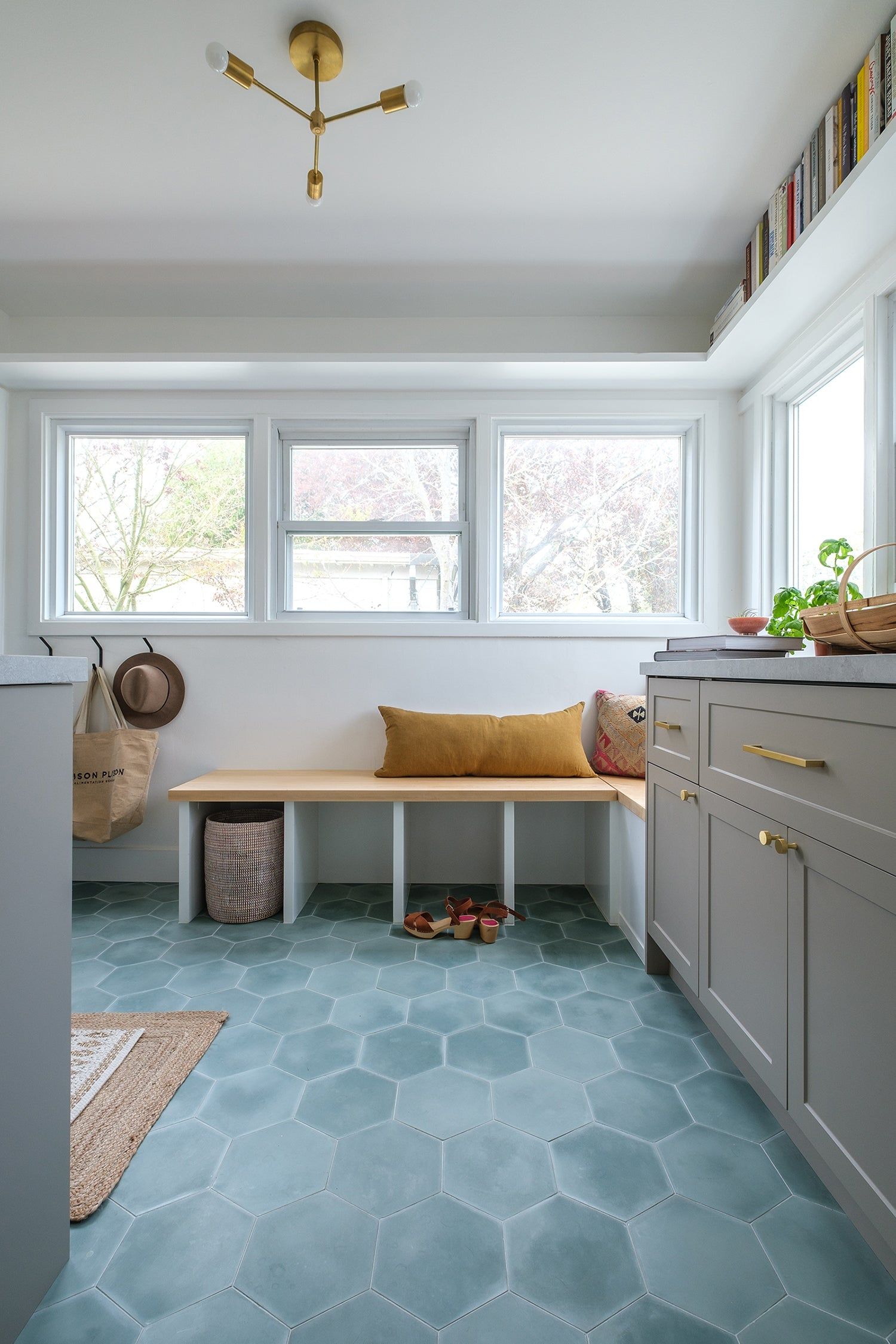 Ikea Mudroom Hacks Ways To Give A Functional Room A Fabulous