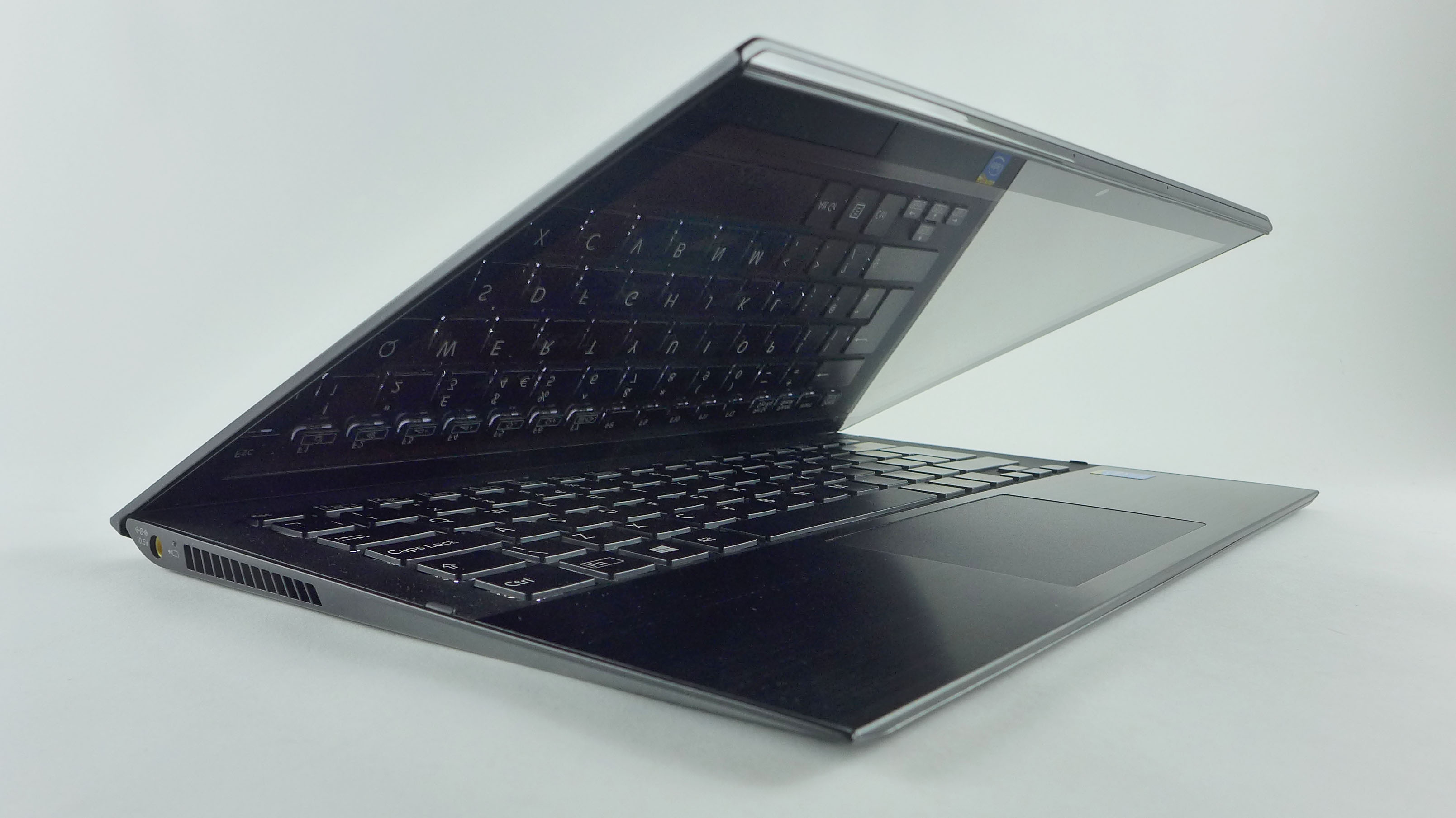 First non-Sony Vaio laptops arrive, but they sure do look familiar