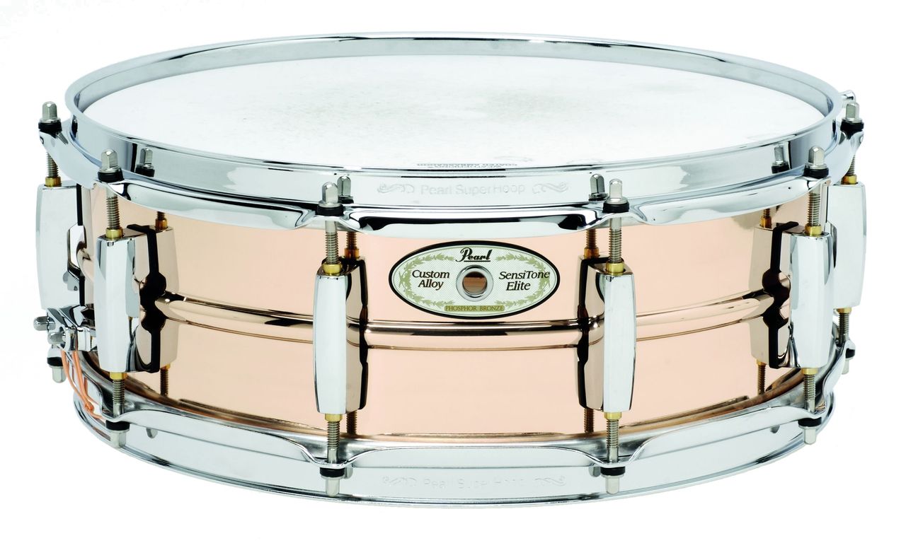 The phosphor bronze snare is perfect for vintage breakbeat grooves or jazz.