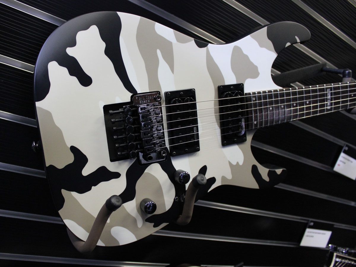 LTD M-200 Black Desert Camo