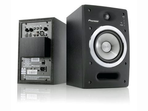 Solid sound and interesting control options make the S-DJ05 good value at this price.