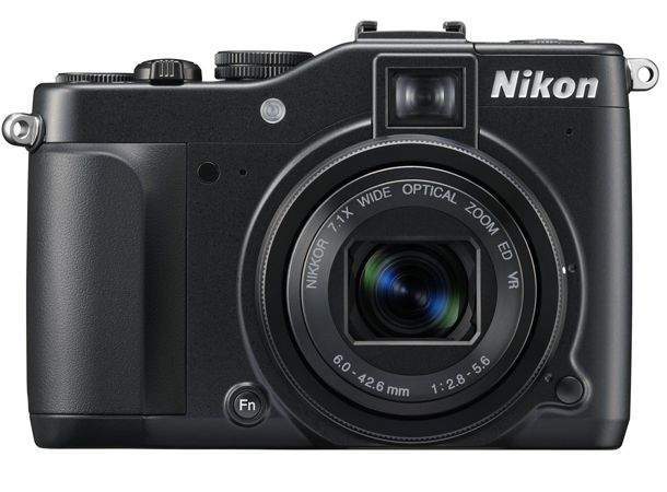 Nikon P7000 front