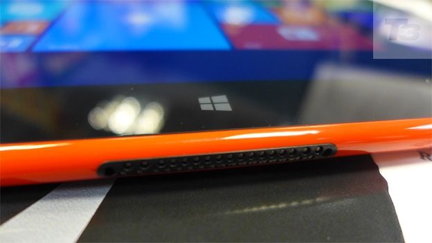 Nokia Lumia 2520 review