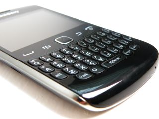 NFC pairing coming to BlackBerry Messenger
