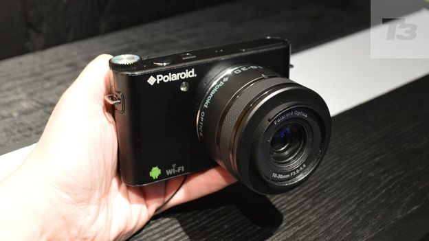 Polaroid iM1836 Android camera review