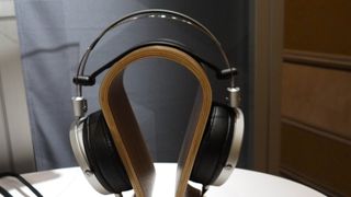 Pioneer SE-Master1 headphones