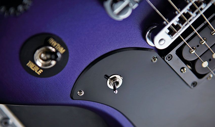 With coil-splits on the volume controls and a handy 15db active boost, the Futura offers plenty of sounds