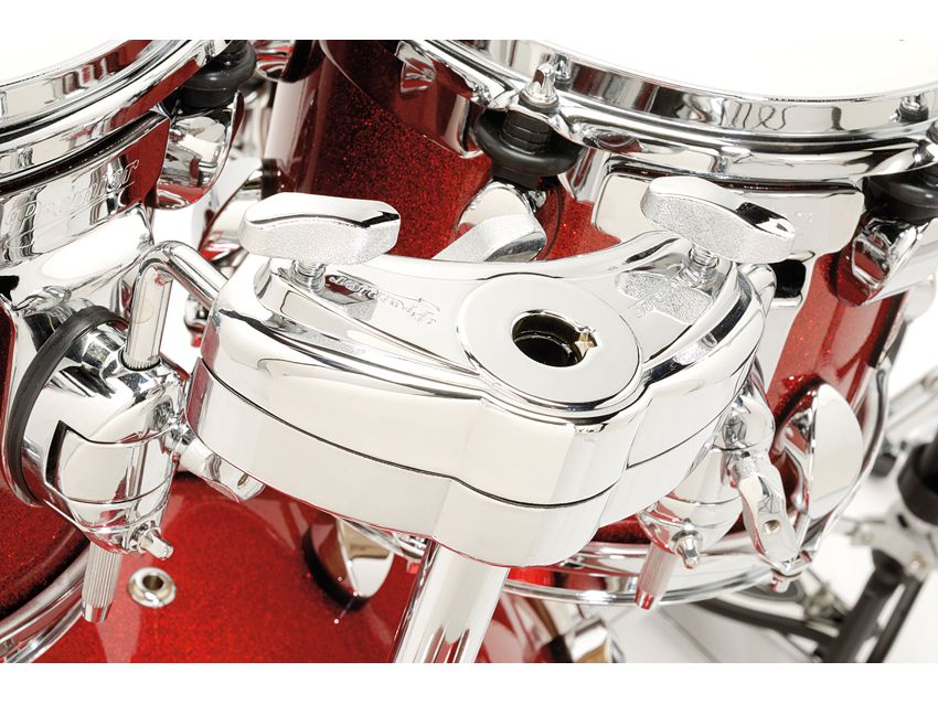 The flush fitted ISO mounting system is tucked in under the hoops rather than bulking up the outside