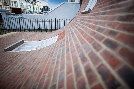 alex chinneck street art
