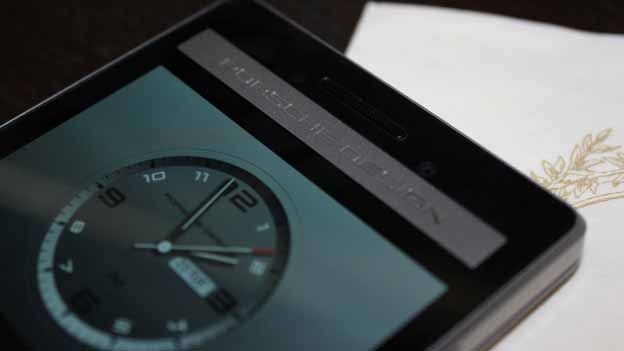 Porsche Design BlackBerry P'9983 4