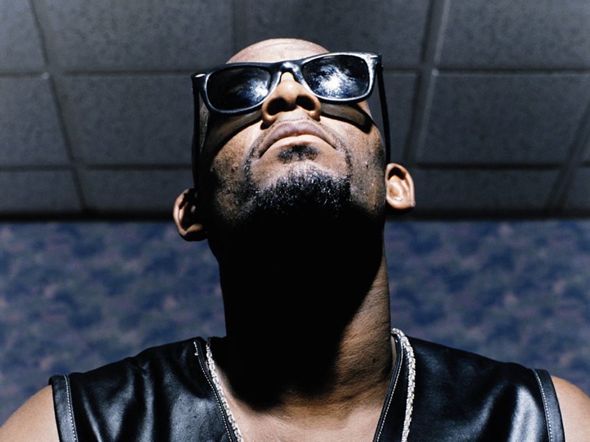 R Kelly - My Body's Calling You