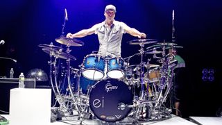 Enrique Iglesias drummer Van Romaine