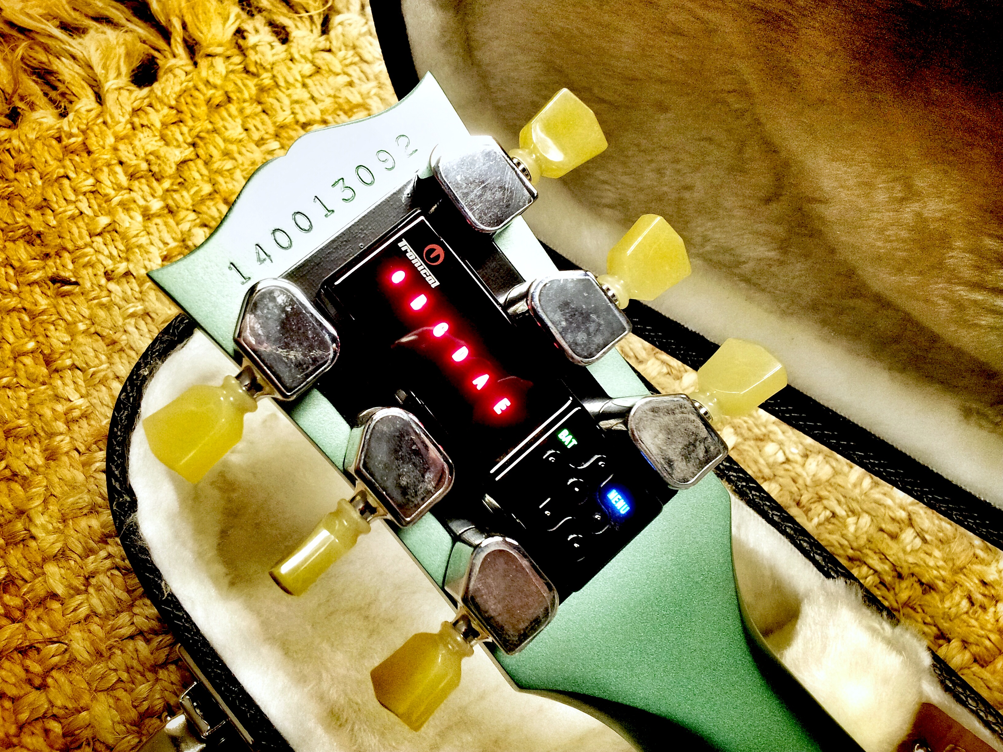 Gibson 2014 Les Paul Futura unboxed