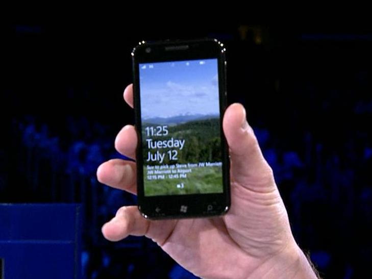 Look - it&#039;s by Samsung and thin... must be the Galaxy S2 Windows Phone