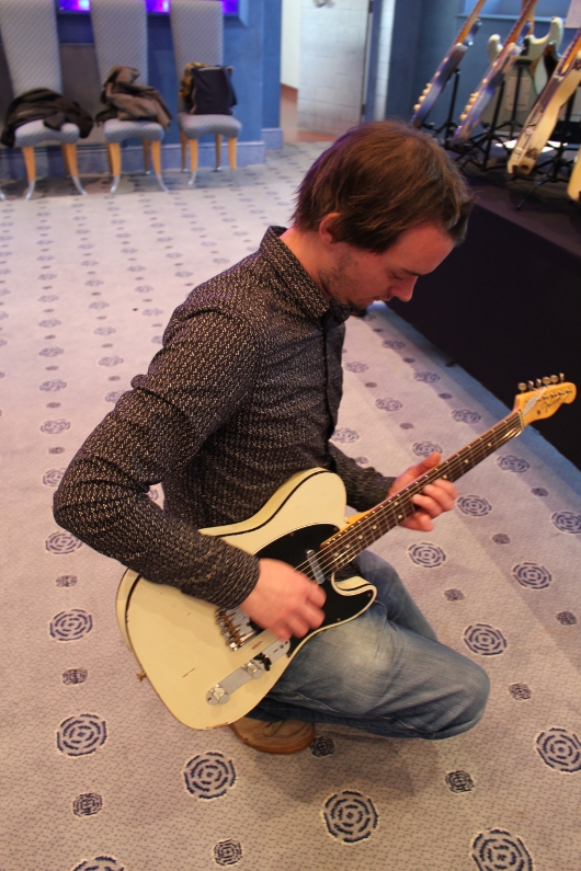 Stu tries the Masterbuilt Custom Telecaster