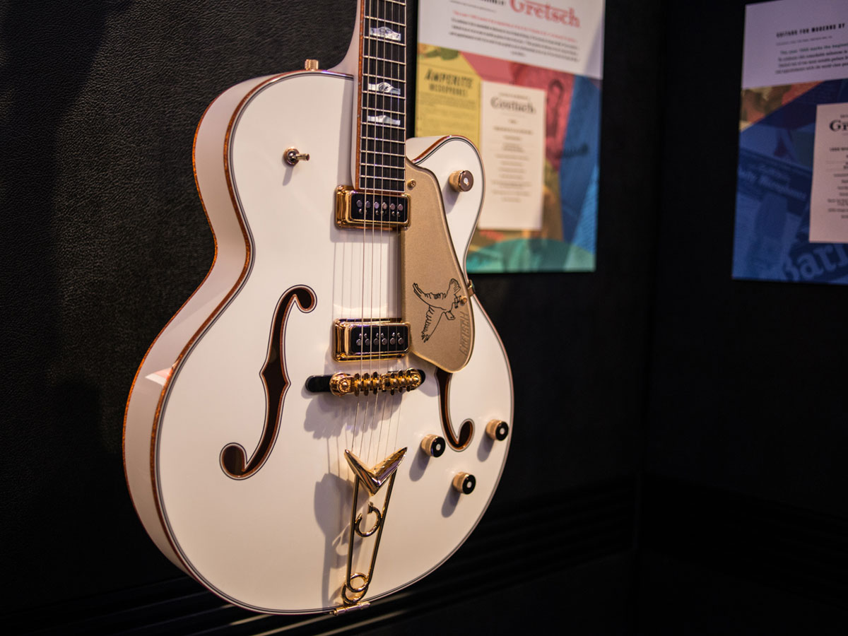 #501 Gretsch White Falcon NOS