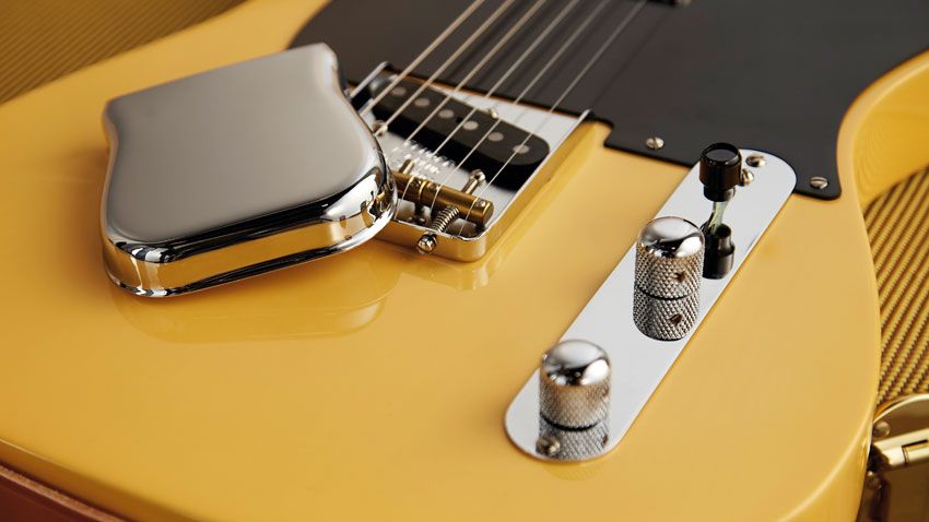 Our '52 certainly has a dark bridge pickup - some say the soft brass saddles help in that regard, but those early pickups were a little hotter