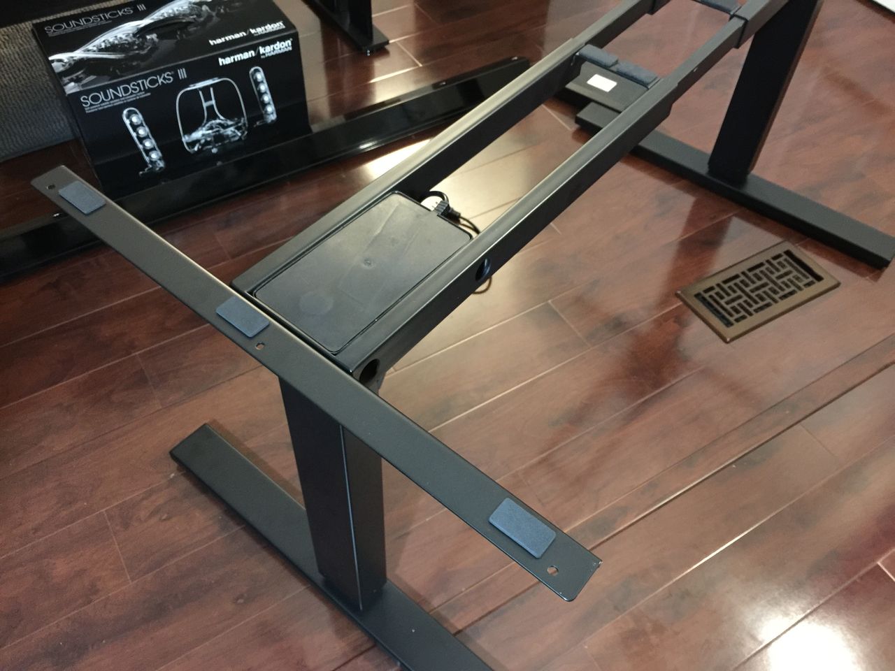EvoDesk 3612